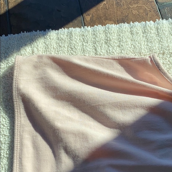 Brandy Melville light pink halter top - Picture 5 of 6
